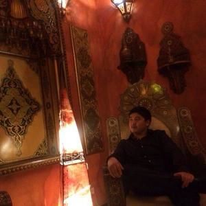 Meet your Posher, Azat